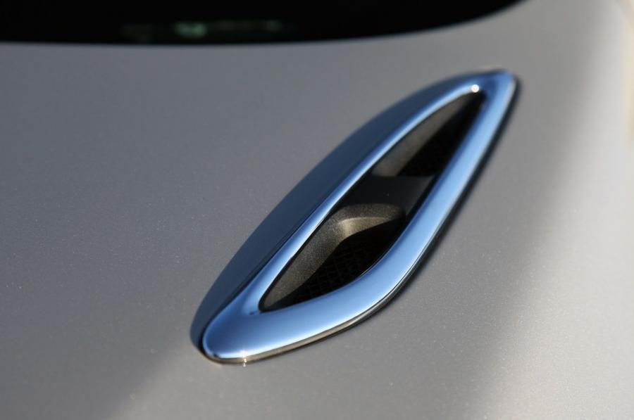  Buick Regal eAssist 2012 года  (фото 38 из 48)